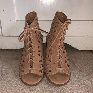 tan soda pumps